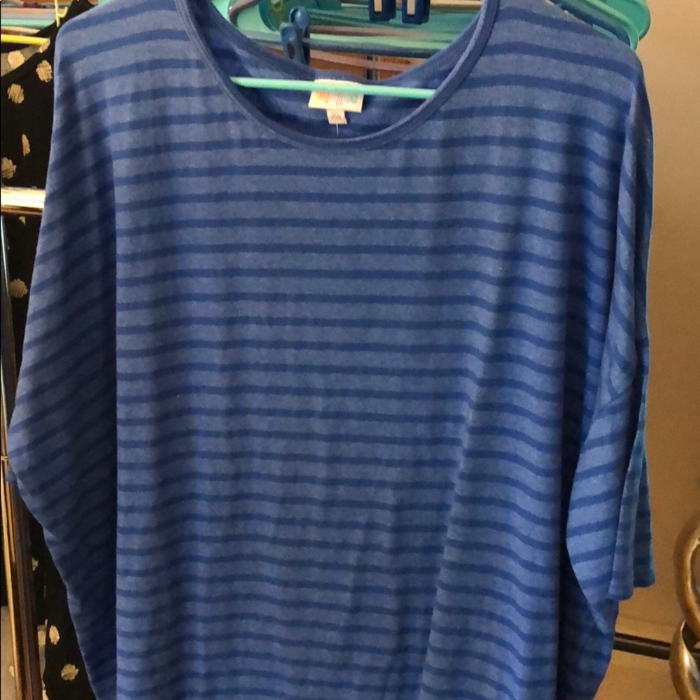 Lularoe Irma shirt